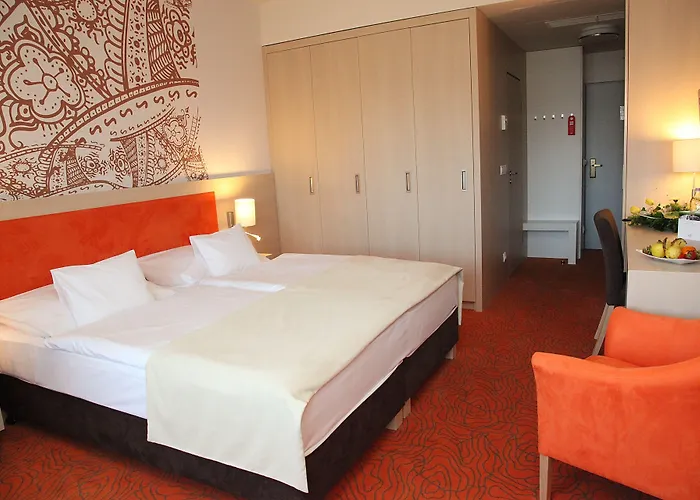 Hotell Kolping Family 4*